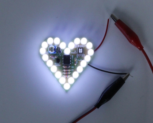 White Flashing LED DIY Kit Heart Shape Breathing Lamp Electronic Kit Soldering Practice Kit DC 4V-6V